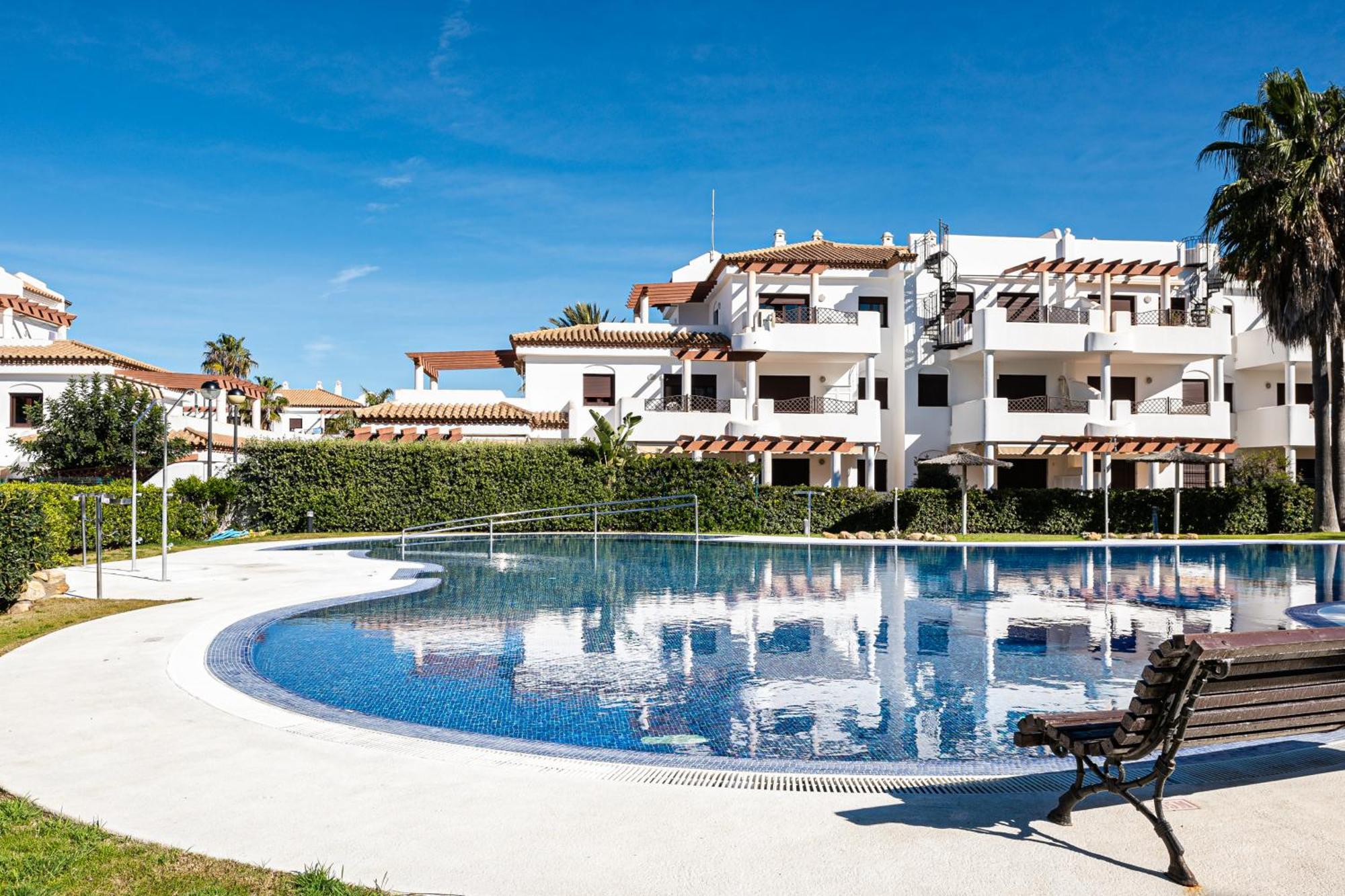 Apartamento Familiar Muy Soleado Cerca De La Playa Y Parking Incluido チクラナ・デ・ラ・フロンテーラ エクステリア 写真
