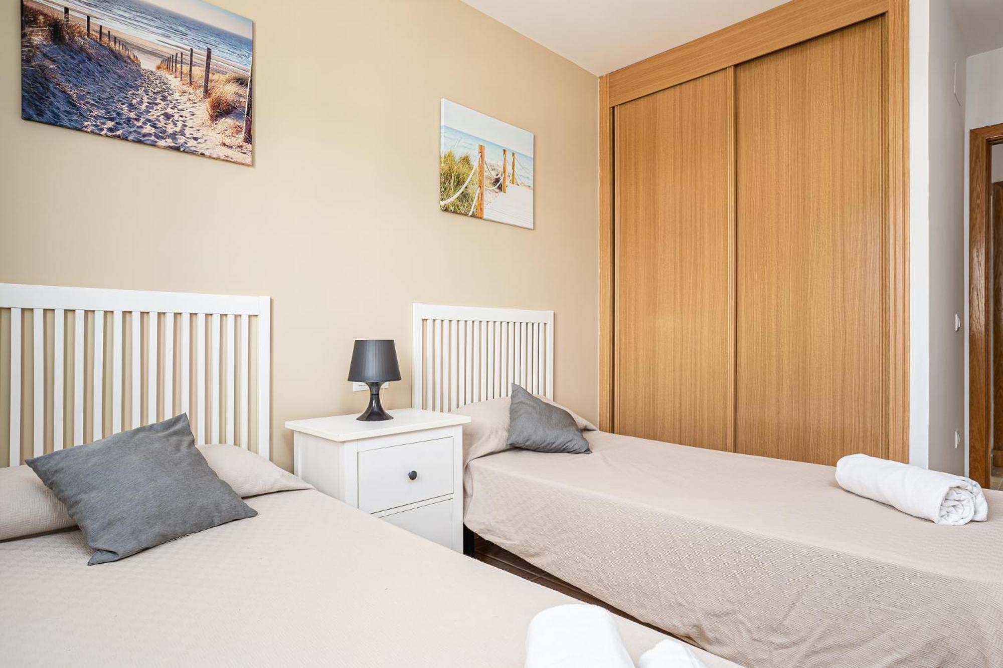 Apartamento Familiar Muy Soleado Cerca De La Playa Y Parking Incluido チクラナ・デ・ラ・フロンテーラ エクステリア 写真