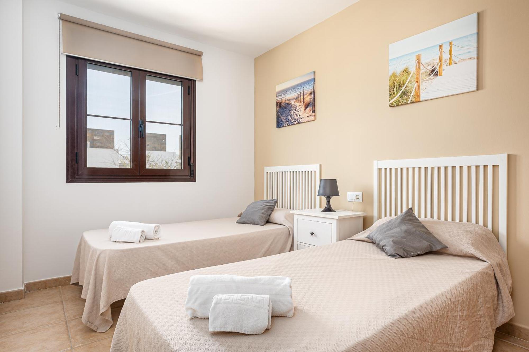 Apartamento Familiar Muy Soleado Cerca De La Playa Y Parking Incluido チクラナ・デ・ラ・フロンテーラ エクステリア 写真